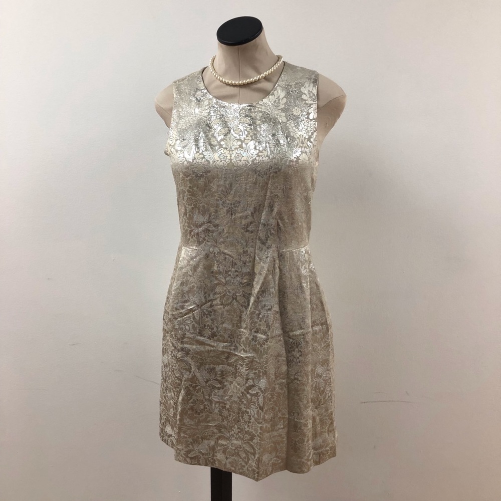 DKNY Silver & Ivory Sleeveless Sheath Dress